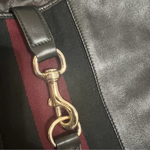 Certified Authentic GUCCI Striped Black Leather Hobo Bag - Picture 4 of 15